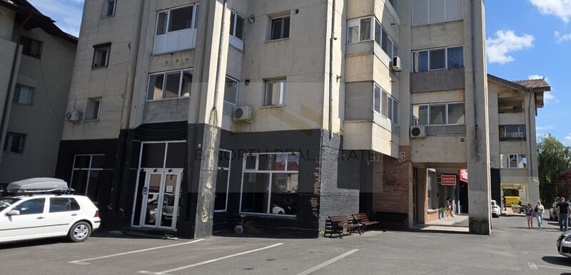 Otopeni Spatiu comercial 110 mp, parter, vitrina, vizibilitate DN1,