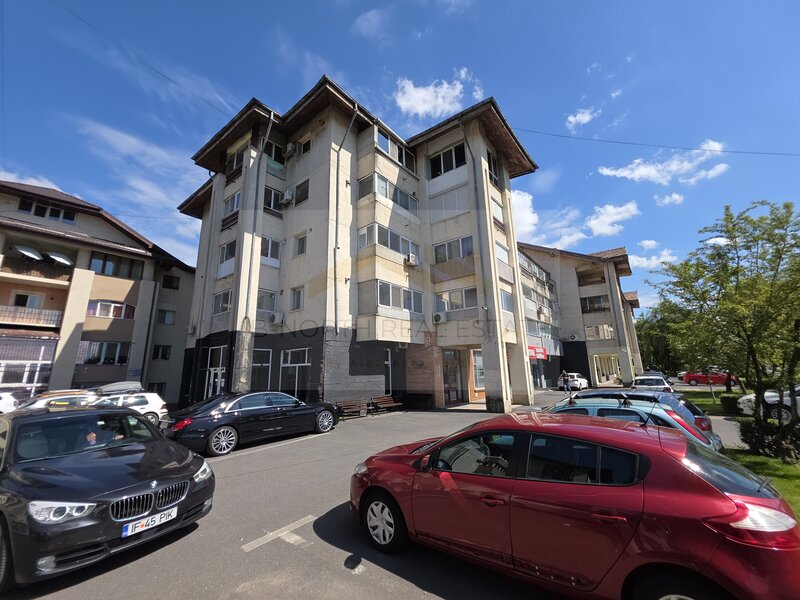 Otopeni Spatiu comercial 110 mp, parter, vitrina, vizibilitate DN1,